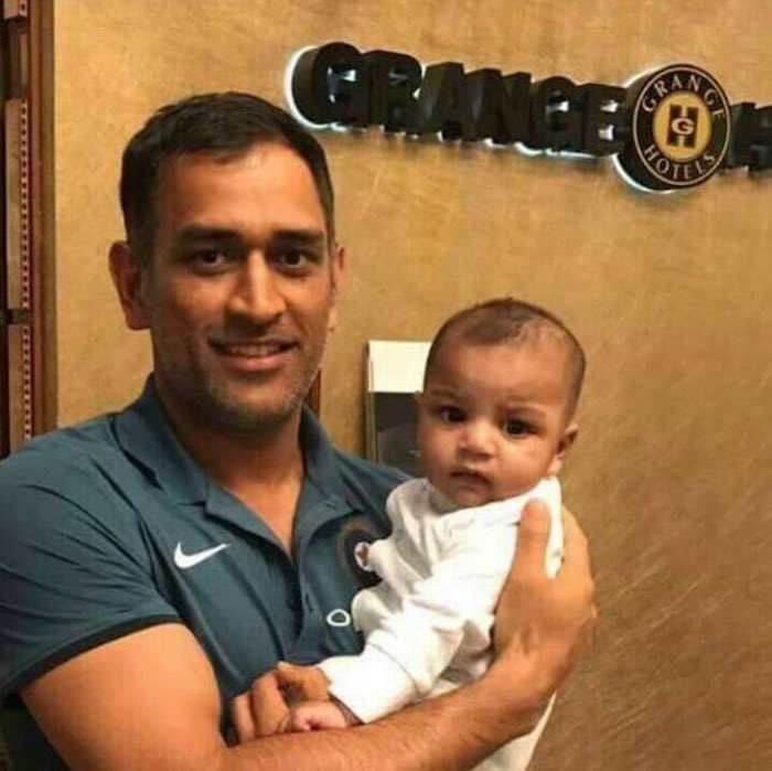 ms dhoni-sarfraz son