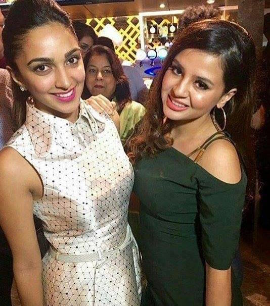 Kiara-Advani-with-Sakshi-Dhoni