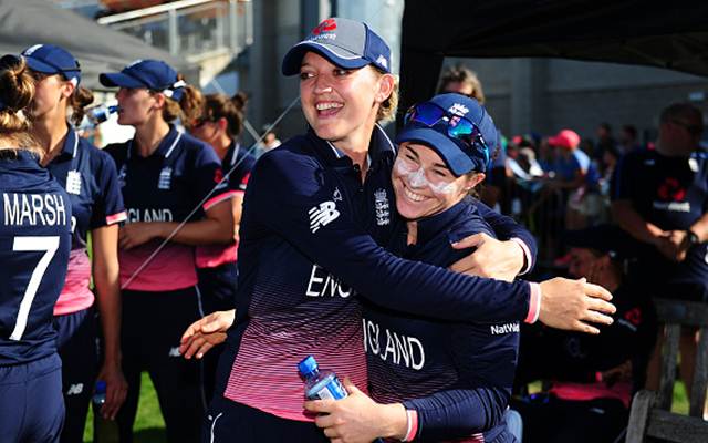 Sarah Taylor, Tammy Beaumont