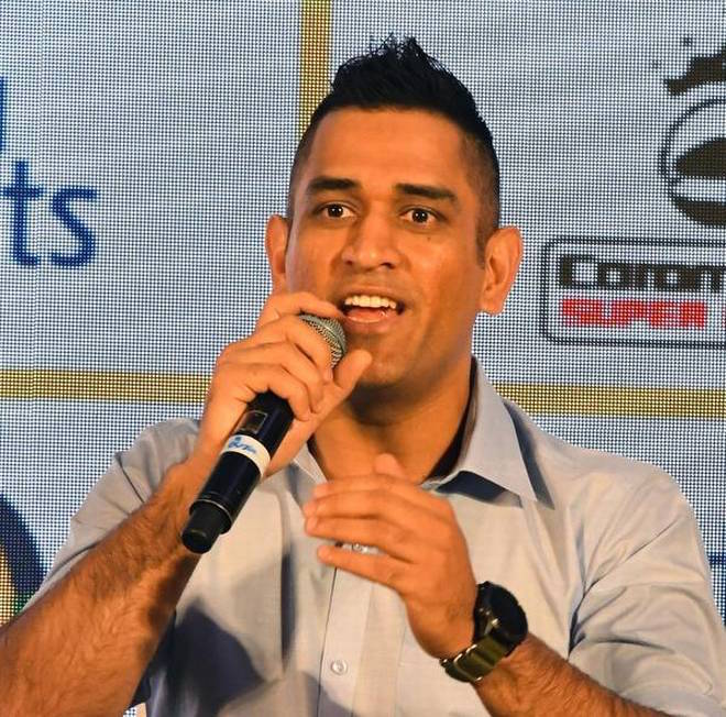 MS DHONI