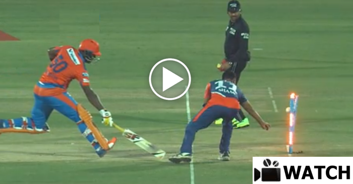 WATCH: The bizarre run-out of Dwayne Smith against the Delhi Daredevils
