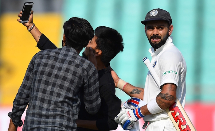 Virat Kohli fans 