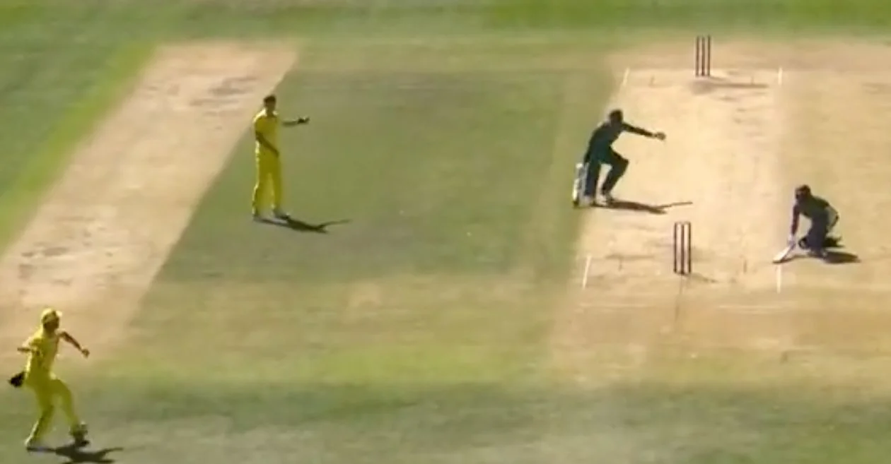 WATCH: Rassie van der Dussen run out after mix up with Temba Bavuma against Australia