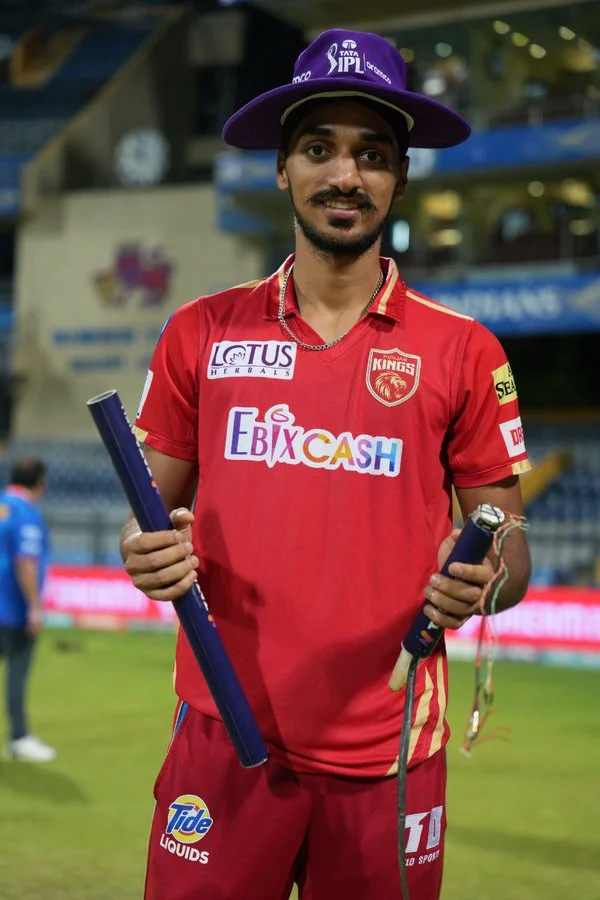 Arshadeep Singh with broken stumps