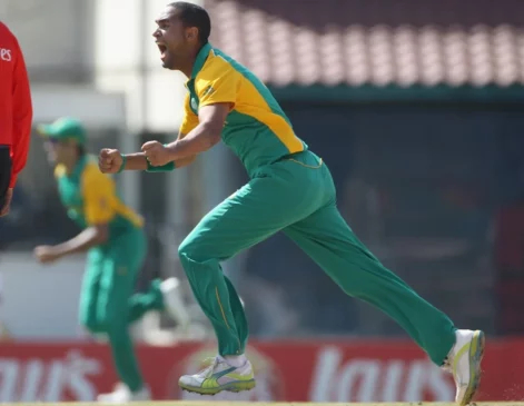 Robin Peterson number 3