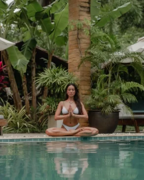 Mahieka Sharma 10 photo