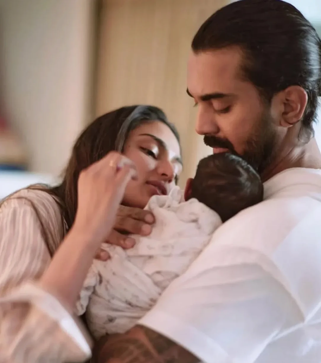 Athiya Shetty and KL Rahul with their daughter