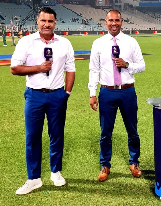 Waqar Younis, Samuel Badree