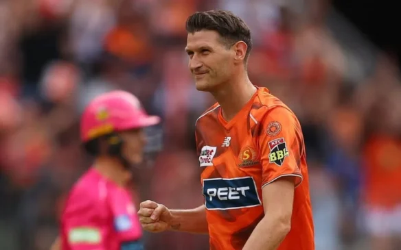 David Payne playing in Big Bash League with Perth Scorchers
