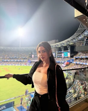 Who is Samreen Kaur 8